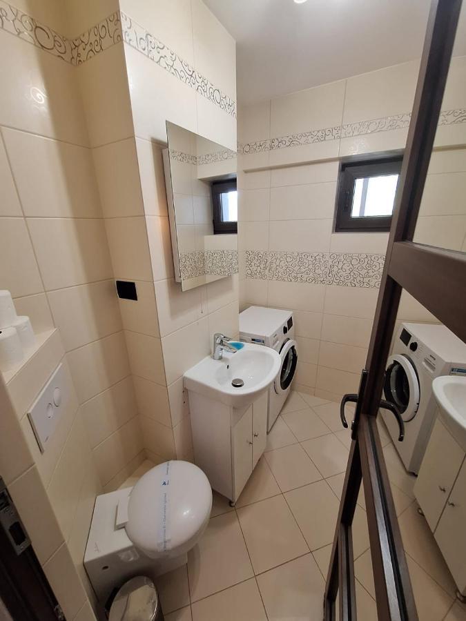 Urban George Enescu 4 Beedroom Apartment Suceava Exterior photo